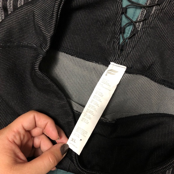 Fabletics - Picture 2 of 2